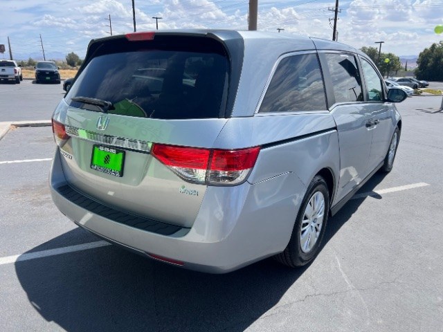 2016 Lunar Silver Metallic /Truffle Honda Odyssey LX (5FNRL5H24GB) with an 3.5L V-6 i-VTEC variable valve control engine, Automatic transmission, located at 940 North Main Street, Cedar City, UT, 84720, (435) 628-0023, 37.692936, -113.061897 - We specialize in helping ALL people get the best financing available. No matter your credit score, good, bad or none we can get you an amazing rate. Had a bankruptcy, divorce, or repossessions? We give you the green light to get your credit back on the road. Low down and affordable payments that fit- Photo#6