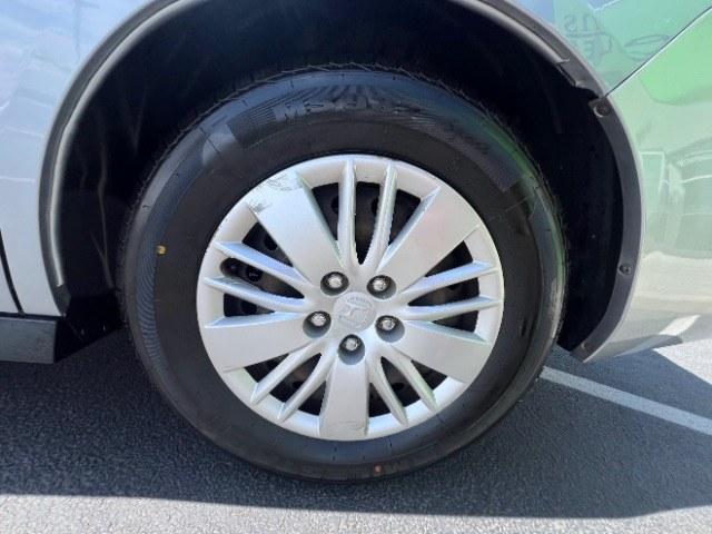 2016 Lunar Silver Metallic /Truffle Honda Odyssey LX (5FNRL5H24GB) with an 3.5L V-6 i-VTEC variable valve control engine, Automatic transmission, located at 940 North Main Street, Cedar City, UT, 84720, (435) 628-0023, 37.692936, -113.061897 - We specialize in helping ALL people get the best financing available. No matter your credit score, good, bad or none we can get you an amazing rate. Had a bankruptcy, divorce, or repossessions? We give you the green light to get your credit back on the road. Low down and affordable payments that fit- Photo#11