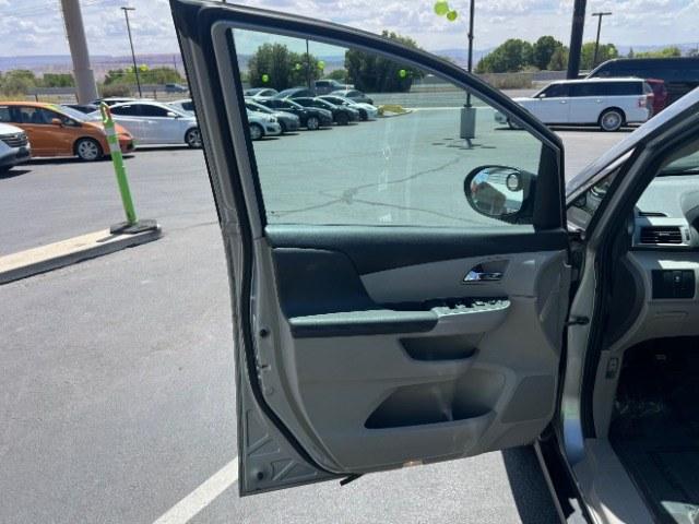 2016 Lunar Silver Metallic /Truffle Honda Odyssey LX (5FNRL5H24GB) with an 3.5L V-6 i-VTEC variable valve control engine, Automatic transmission, located at 940 North Main Street, Cedar City, UT, 84720, (435) 628-0023, 37.692936, -113.061897 - We specialize in helping ALL people get the best financing available. No matter your credit score, good, bad or none we can get you an amazing rate. Had a bankruptcy, divorce, or repossessions? We give you the green light to get your credit back on the road. Low down and affordable payments that fit- Photo#12