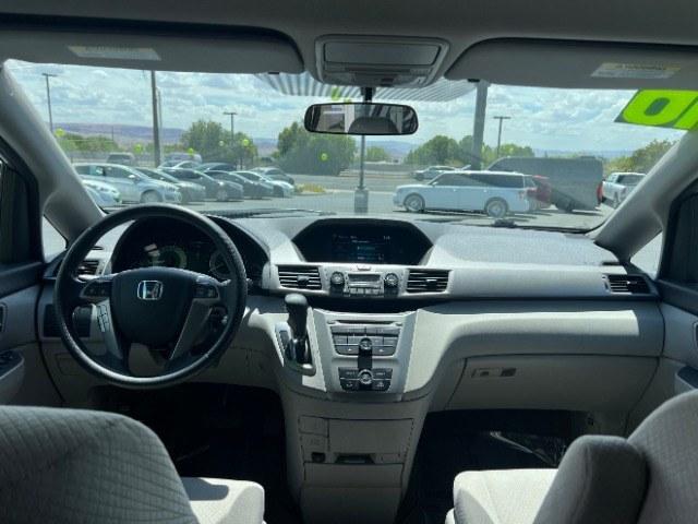 2016 Lunar Silver Metallic /Truffle Honda Odyssey LX (5FNRL5H24GB) with an 3.5L V-6 i-VTEC variable valve control engine, Automatic transmission, located at 940 North Main Street, Cedar City, UT, 84720, (435) 628-0023, 37.692936, -113.061897 - We specialize in helping ALL people get the best financing available. No matter your credit score, good, bad or none we can get you an amazing rate. Had a bankruptcy, divorce, or repossessions? We give you the green light to get your credit back on the road. Low down and affordable payments that fit- Photo#20