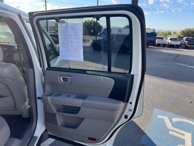 2013 White Diamond Pearl /Gray Honda Pilot Touring (5FNYF4H92DB) with an 3.5L V-6 i-VTEC VCM variable valve control engine, Automatic transmission, located at 940 North Main Street, Cedar City, UT, 84720, (435) 628-0023, 37.692936, -113.061897 - We specialize in helping ALL people get the best financing available. No matter your credit score, good, bad or none we can get you an amazing rate. Had a bankruptcy, divorce, or repossessions? We give you the green light to get your credit back on the road. Low down and affordable payments that fit- Photo#29