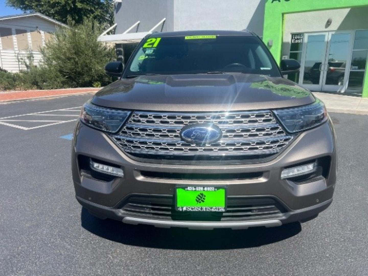 2021 Stone Gray Metallic /Ebony Ford Explorer Limited (1FMSK8FH1MG) with an 3.3L V-6 port/direct injection engine, Automatic transmission, located at 1865 East Red Hills Pkwy, St. George, 84770, (435) 628-0023, 37.120850, -113.543640- Photo#1