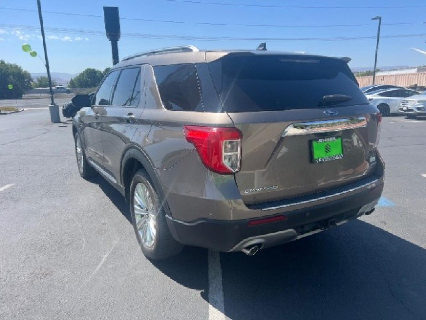 2021 Stone Gray Metallic /Ebony Ford Explorer Limited (1FMSK8FH1MG) with an 3.3L V-6 port/direct injection engine, Automatic transmission, located at 1865 East Red Hills Pkwy, St. George, 84770, (435) 628-0023, 37.120850, -113.543640- Photo#4