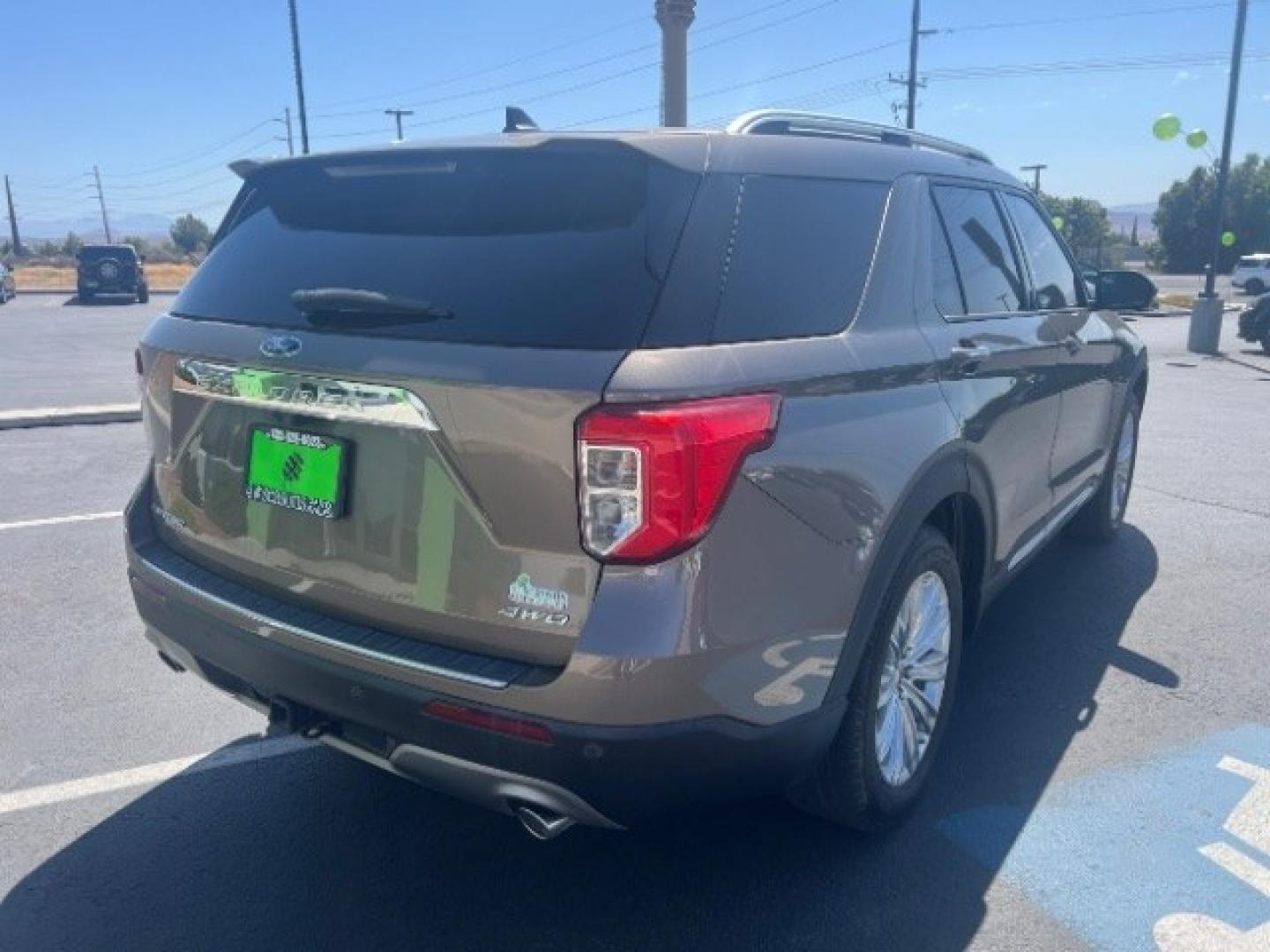 2021 Stone Gray Metallic /Ebony Ford Explorer Limited (1FMSK8FH1MG) with an 3.3L V-6 port/direct injection engine, Automatic transmission, located at 1865 East Red Hills Pkwy, St. George, 84770, (435) 628-0023, 37.120850, -113.543640- Photo#6