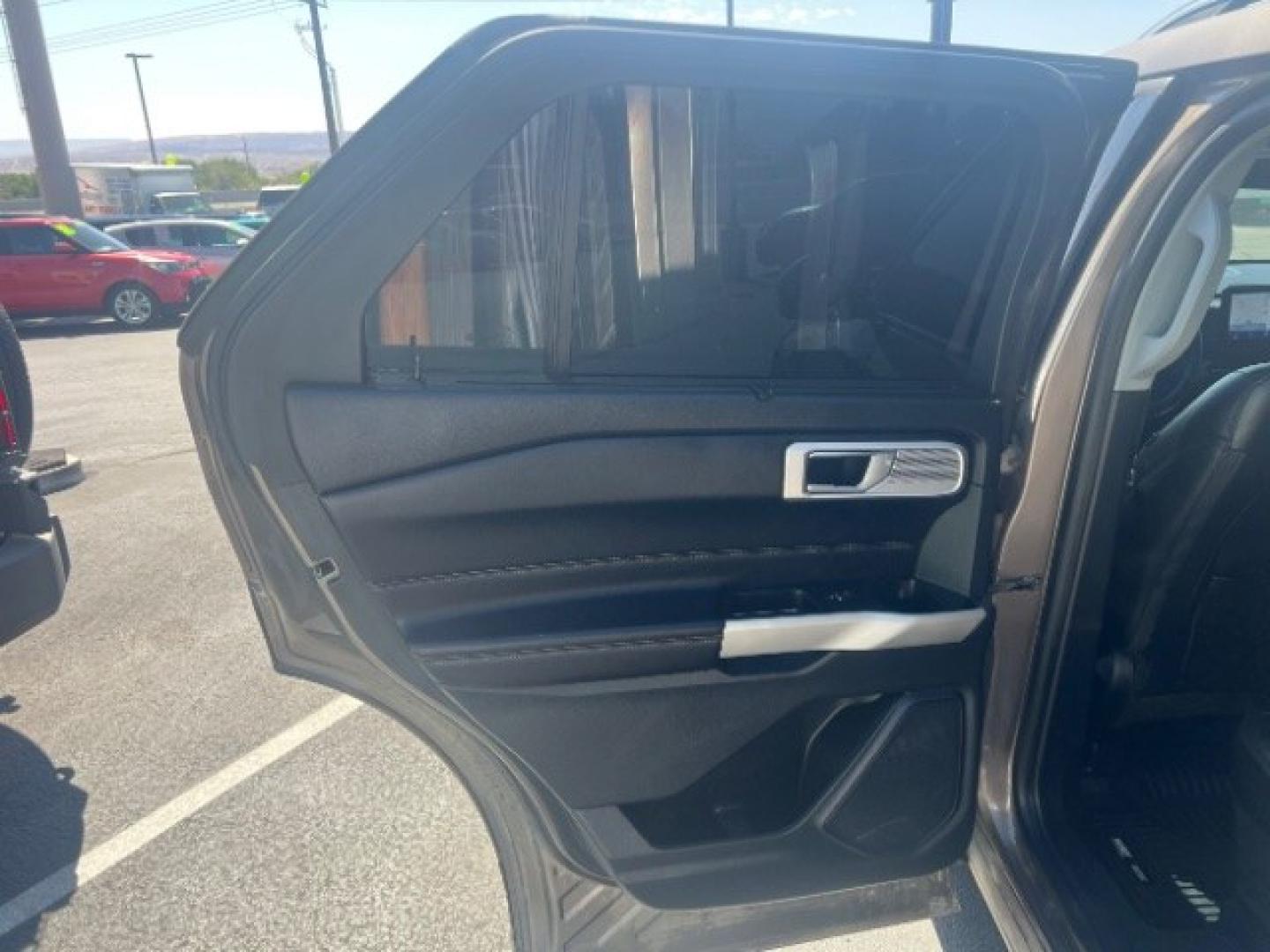 2021 Stone Gray Metallic /Ebony Ford Explorer Limited (1FMSK8FH1MG) with an 3.3L V-6 port/direct injection engine, Automatic transmission, located at 1865 East Red Hills Pkwy, St. George, 84770, (435) 628-0023, 37.120850, -113.543640- Photo#20