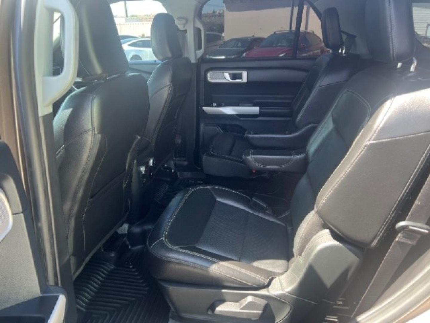 2021 Stone Gray Metallic /Ebony Ford Explorer Limited (1FMSK8FH1MG) with an 3.3L V-6 port/direct injection engine, Automatic transmission, located at 1865 East Red Hills Pkwy, St. George, 84770, (435) 628-0023, 37.120850, -113.543640- Photo#21