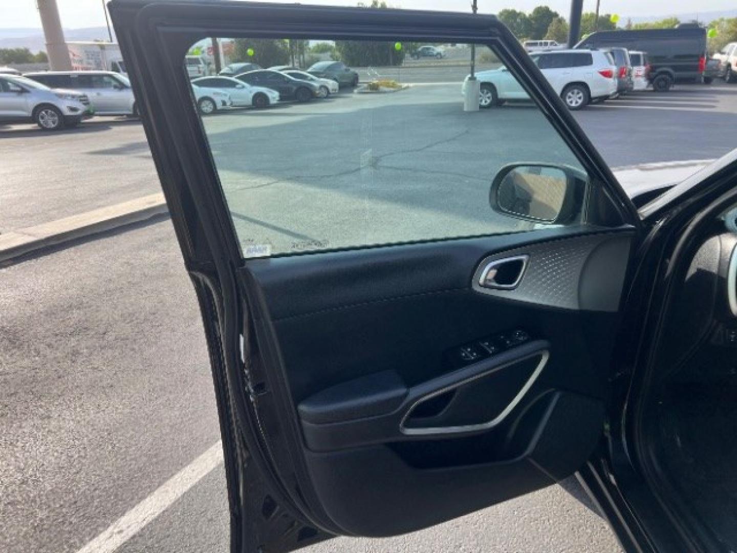 2022 Cherry Black /Black Kia Soul LX (KNDJ23AU4N7) with an 2L I-4 DOHC engine, Automatic transmission, located at 1865 East Red Hills Pkwy, St. George, 84770, (435) 628-0023, 37.120850, -113.543640 - We specialize in helping ALL people get the best financing available. No matter your credit score, good, bad or none we can get you an amazing rate. Had a bankruptcy, divorce, or repossessions? We give you the green light to get your credit back on the road. Low down and affordable payments that fit- Photo#12