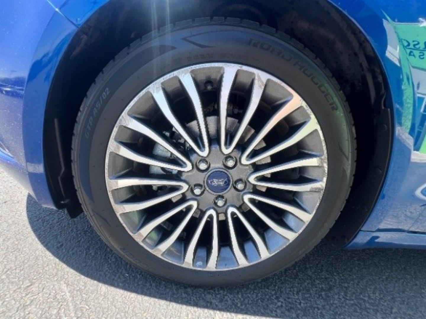 2017 Lightning Blue /Medium Soft Ceramic Ford Fusion Hybrid Titanium (3FA6P0RU8HR) with an 2L I-4 DOHC engine, Automatic transmission, located at 1865 East Red Hills Pkwy, St. George, 84770, (435) 628-0023, 37.120850, -113.543640 - We specialize in helping ALL people get the best financing available. No matter your credit score, good, bad or none we can get you an amazing rate. Had a bankruptcy, divorce, or repossessions? We give you the green light to get your credit back on the road. Low down and affordable payments that fit- Photo#9