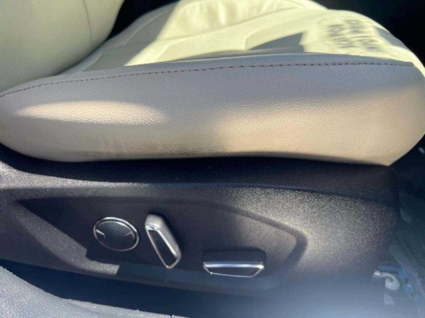 2017 Lightning Blue /Medium Soft Ceramic Ford Fusion Hybrid Titanium (3FA6P0RU8HR) with an 2L I-4 DOHC engine, Automatic transmission, located at 1865 East Red Hills Pkwy, St. George, 84770, (435) 628-0023, 37.120850, -113.543640 - We specialize in helping ALL people get the best financing available. No matter your credit score, good, bad or none we can get you an amazing rate. Had a bankruptcy, divorce, or repossessions? We give you the green light to get your credit back on the road. Low down and affordable payments that fit- Photo#27