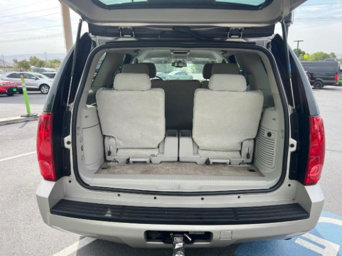 2007 Gold Mist Metallic /Light Tan GMC Yukon SLE (1GKFK13017R) , Automatic transmission, located at 1865 East Red Hills Pkwy, St. George, 84770, (435) 628-0023, 37.120850, -113.543640 - We specialize in helping ALL people get the best financing available. No matter your credit score, good, bad or none we can get you an amazing rate. Had a bankruptcy, divorce, or repossessions? We give you the green light to get your credit back on the road. Low down and affordable payments that fit- Photo#26