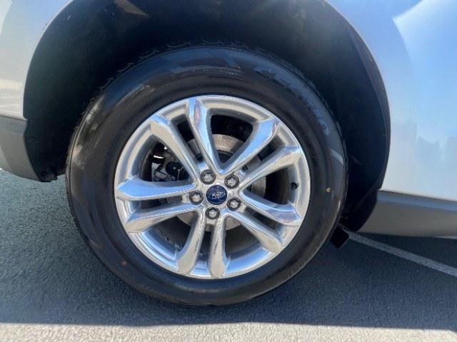 2017 Ingot Silver Metallic /Ebony Ford Edge SEL (2FMPK3J83HB) with an 3.5L V-6 DOHC engine, Automatic transmission, located at 940 North Main Street, Cedar City, UT, 84720, (435) 628-0023, 37.692936, -113.061897 - We specialize in helping ALL people get the best financing available. No matter your credit score, good, bad or none we can get you an amazing rate. Had a bankruptcy, divorce, or repossessions? We give you the green light to get your credit back on the road. Low down and affordable payments that fit- Photo#11