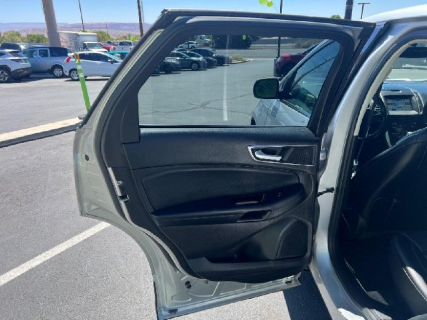 2017 Ingot Silver Metallic /Ebony Ford Edge SEL (2FMPK3J83HB) with an 3.5L V-6 DOHC engine, Automatic transmission, located at 1865 East Red Hills Pkwy, St. George, 84770, (435) 628-0023, 37.120850, -113.543640 - We specialize in helping ALL people get the best financing available. No matter your credit score, good, bad or none we can get you an amazing rate. Had a bankruptcy, divorce, or repossessions? We give you the green light to get your credit back on the road. Low down and affordable payments that fit- Photo#20