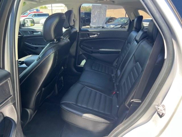 2017 Ingot Silver Metallic /Ebony Ford Edge SEL (2FMPK3J83HB) with an 3.5L V-6 DOHC engine, Automatic transmission, located at 940 North Main Street, Cedar City, UT, 84720, (435) 628-0023, 37.692936, -113.061897 - We specialize in helping ALL people get the best financing available. No matter your credit score, good, bad or none we can get you an amazing rate. Had a bankruptcy, divorce, or repossessions? We give you the green light to get your credit back on the road. Low down and affordable payments that fit- Photo#21