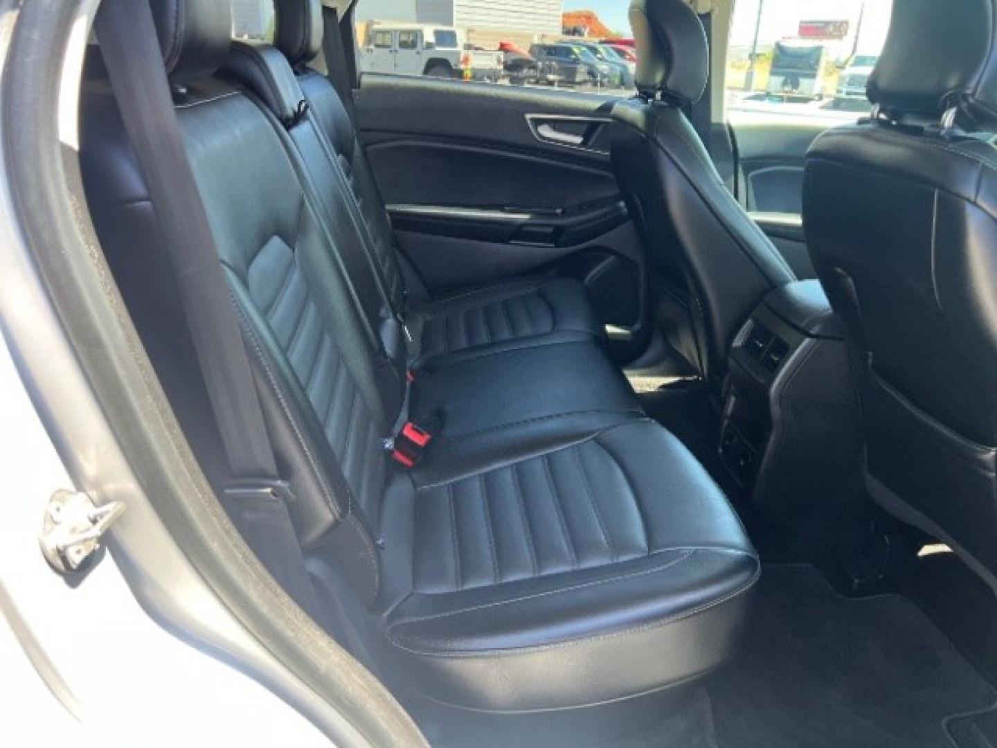 2017 Ingot Silver Metallic /Ebony Ford Edge SEL (2FMPK3J83HB) with an 3.5L V-6 DOHC engine, Automatic transmission, located at 1865 East Red Hills Pkwy, St. George, 84770, (435) 628-0023, 37.120850, -113.543640 - We specialize in helping ALL people get the best financing available. No matter your credit score, good, bad or none we can get you an amazing rate. Had a bankruptcy, divorce, or repossessions? We give you the green light to get your credit back on the road. Low down and affordable payments that fit- Photo#26