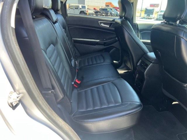 2017 Ingot Silver Metallic /Ebony Ford Edge SEL (2FMPK3J83HB) with an 3.5L V-6 DOHC engine, Automatic transmission, located at 940 North Main Street, Cedar City, UT, 84720, (435) 628-0023, 37.692936, -113.061897 - We specialize in helping ALL people get the best financing available. No matter your credit score, good, bad or none we can get you an amazing rate. Had a bankruptcy, divorce, or repossessions? We give you the green light to get your credit back on the road. Low down and affordable payments that fit- Photo#26