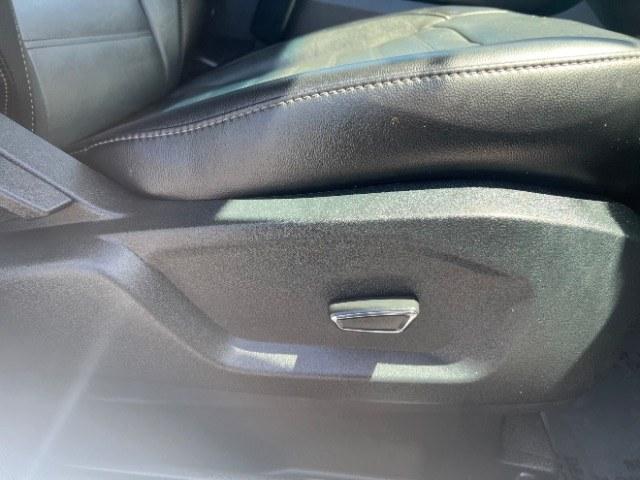 2017 Ingot Silver Metallic /Ebony Ford Edge SEL (2FMPK3J83HB) with an 3.5L V-6 DOHC engine, Automatic transmission, located at 940 North Main Street, Cedar City, UT, 84720, (435) 628-0023, 37.692936, -113.061897 - We specialize in helping ALL people get the best financing available. No matter your credit score, good, bad or none we can get you an amazing rate. Had a bankruptcy, divorce, or repossessions? We give you the green light to get your credit back on the road. Low down and affordable payments that fit- Photo#28
