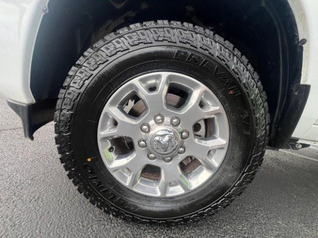 2024 Pearl White /Black Ram 2500 Laramie Crew Cab 4x4 6'4 Box (3C6UR5FL6RG) with an Cummins 6.7L I-6 direct injection engine, Automatic transmission, located at 1865 East Red Hills Pkwy, St. George, 84770, (435) 628-0023, 37.120850, -113.543640 - Versatile Southern Utah travel starts with this 2024 Ram 2500 Laramie Crew Cab 4x4 6'4 Box. Its 6.7L Cummins turbo diesel inline 6, automatic transmission, and four-wheel drive make it a smart fit for towing, work sites, job runs, and long Southern Utah hauls. With 37,653 miles, this Ram 2500 is rea- Photo#10