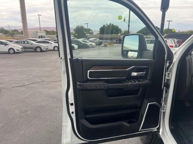 2024 Pearl White /Black Ram 2500 Laramie Crew Cab 4x4 6'4 Box (3C6UR5FL6RG) with an Cummins 6.7L I-6 direct injection engine, Automatic transmission, located at 1865 East Red Hills Pkwy, St. George, 84770, (435) 628-0023, 37.120850, -113.543640 - Versatile Southern Utah travel starts with this 2024 Ram 2500 Laramie Crew Cab 4x4 6'4 Box. Its 6.7L Cummins turbo diesel inline 6, automatic transmission, and four-wheel drive make it a smart fit for towing, work sites, job runs, and long Southern Utah hauls. With 37,653 miles, this Ram 2500 is rea- Photo#12