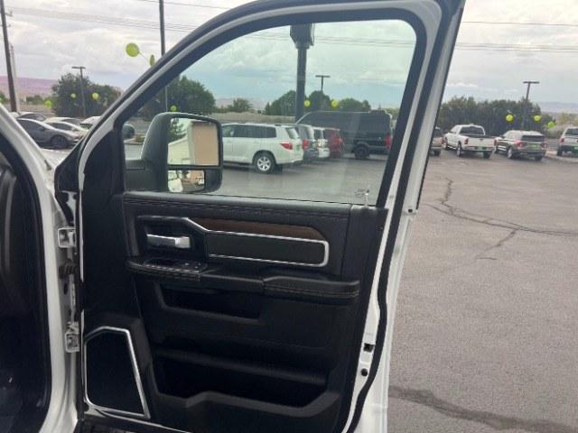 2024 Pearl White /Black Ram 2500 Laramie Crew Cab 4x4 6'4 Box (3C6UR5FL6RG) with an Cummins 6.7L I-6 direct injection engine, Automatic transmission, located at 1865 East Red Hills Pkwy, St. George, 84770, (435) 628-0023, 37.120850, -113.543640 - Versatile Southern Utah travel starts with this 2024 Ram 2500 Laramie Crew Cab 4x4 6'4 Box. Its 6.7L Cummins turbo diesel inline 6, automatic transmission, and four-wheel drive make it a smart fit for towing, work sites, job runs, and long Southern Utah hauls. With 37,653 miles, this Ram 2500 is rea- Photo#25