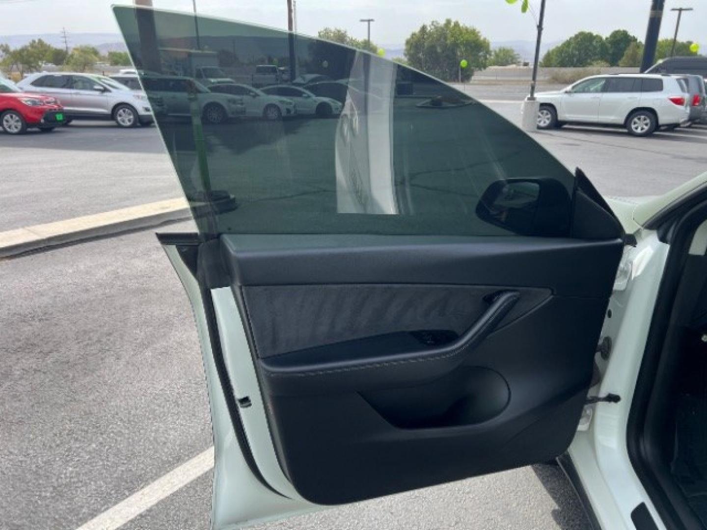 2020 Green /Black Tesla Model Y Long Range Dual Motor All-Wheel Drive (5YJYGDEE0LF) with an ELECTRIC engine, 1-Speed Automatic transmission, located at 1865 East Red Hills Pkwy, St. George, 84770, (435) 628-0023, 37.120850, -113.543640 - Excellent Tesla Model Y Long Range All Wheel Drive with FSD PAID FOR ($8k Full Self Driving Subscription fully transfers to new owner. Lock in FSD for life! 5 Seats HW3, Black Premium Interior and exterior in great condition. Wrapped Green - White original Every Tesla we sell has had cabin air fil- Photo#14