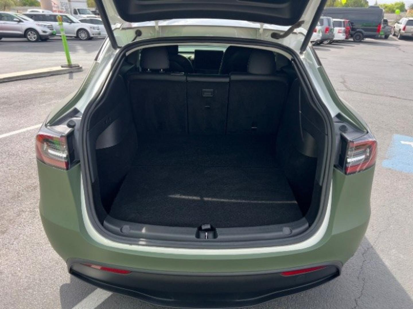 2020 Green /Black Tesla Model Y Long Range Dual Motor All-Wheel Drive (5YJYGDEE0LF) with an ELECTRIC engine, 1-Speed Automatic transmission, located at 1865 East Red Hills Pkwy, St. George, 84770, (435) 628-0023, 37.120850, -113.543640 - Excellent Tesla Model Y Long Range All Wheel Drive with FSD PAID FOR ($8k Full Self Driving Subscription fully transfers to new owner. Lock in FSD for life! 5 Seats HW3, Black Premium Interior and exterior in great condition. Wrapped Green - White original Every Tesla we sell has had cabin air fil- Photo#24