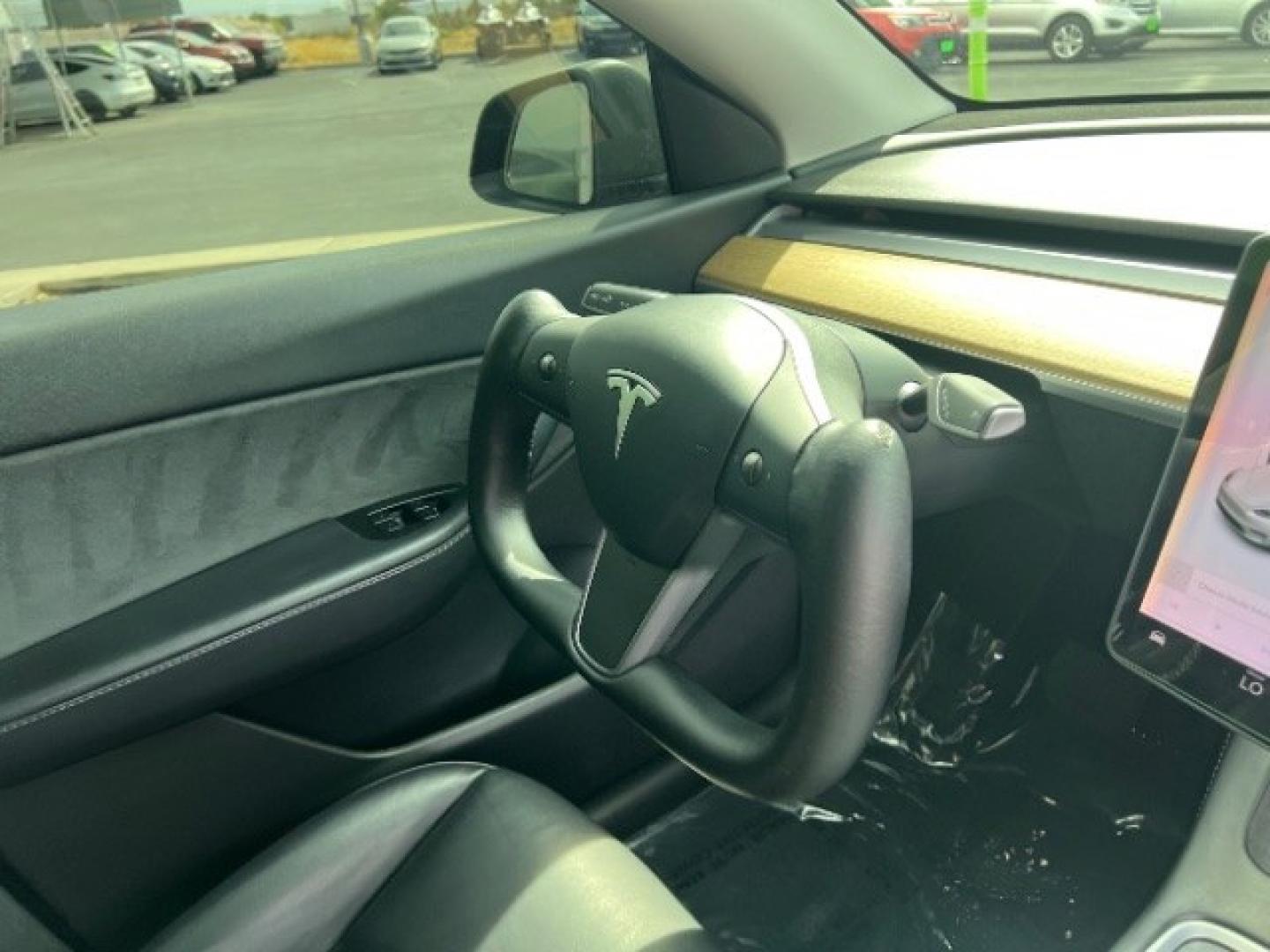2020 Green /Black Tesla Model Y Long Range Dual Motor All-Wheel Drive (5YJYGDEE0LF) with an ELECTRIC engine, 1-Speed Automatic transmission, located at 1865 East Red Hills Pkwy, St. George, 84770, (435) 628-0023, 37.120850, -113.543640 - Excellent Tesla Model Y Long Range All Wheel Drive with FSD PAID FOR ($8k Full Self Driving Subscription fully transfers to new owner. Lock in FSD for life! 5 Seats HW3, Black Premium Interior and exterior in great condition. Wrapped Green - White original Every Tesla we sell has had cabin air fil- Photo#29