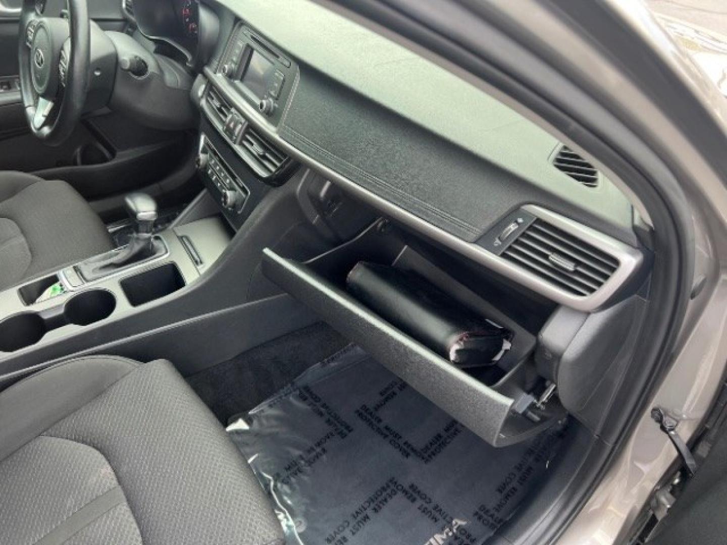 2017 Titanium Silver /Black Kia Optima LX Turbo (5XXGT4L12HG) with an 1.6L I-4 gasoline direct injection engine, Automatic transmission, located at 1865 East Red Hills Pkwy, St. George, 84770, (435) 628-0023, 37.120850, -113.543640 - We specialize in helping ALL people get the best financing available. No matter your credit score, good, bad or none we can get you an amazing rate. Had a bankruptcy, divorce, or repossessions? We give you the green light to get your credit back on the road. Low down and affordable payments that fit- Photo#29