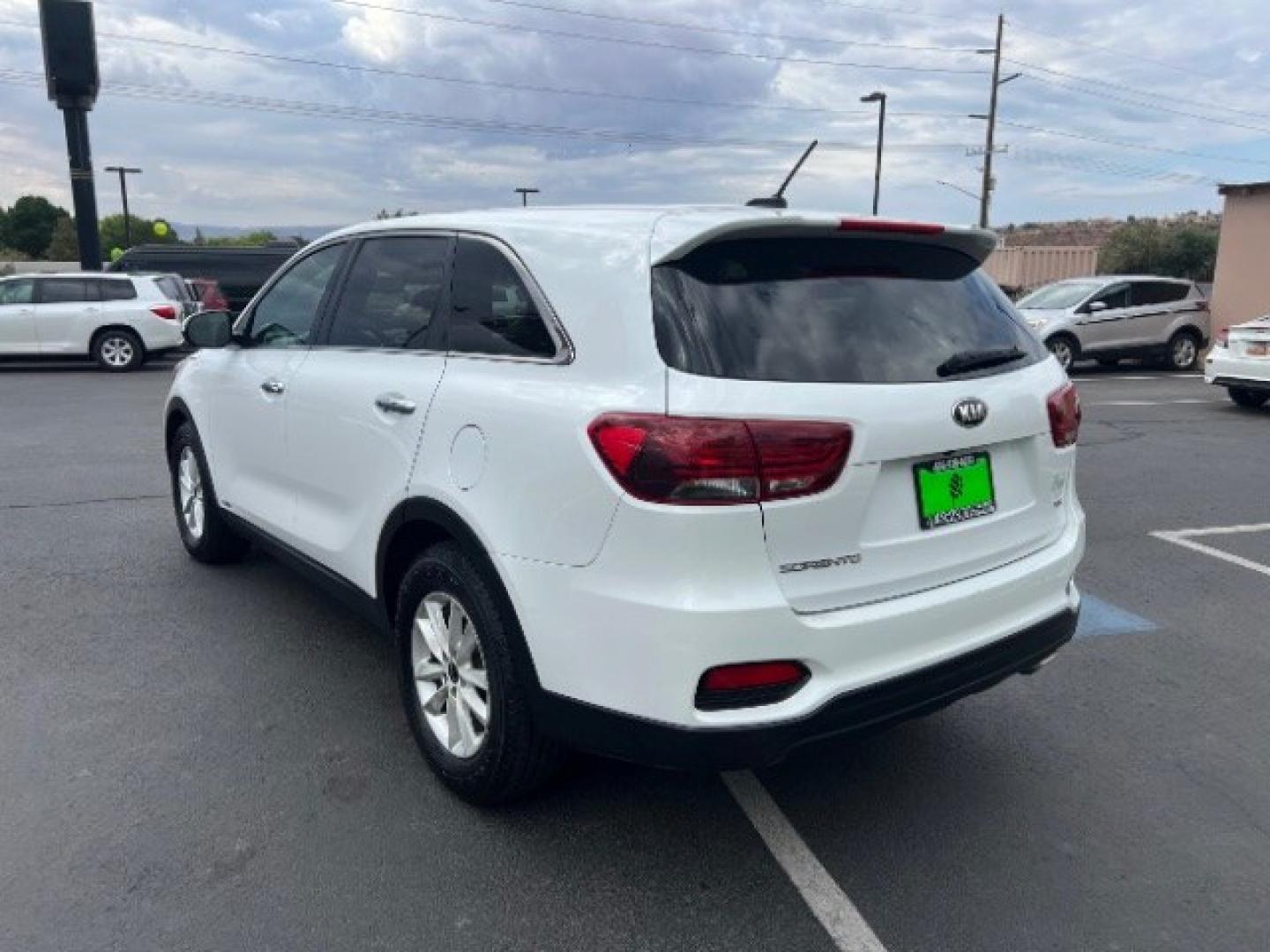2019 Snow White Pearl /Stone Beige Kia Sorento 3.3L LX (5XYPGDA59KG) with an Lambda II 3.3L V-6 gasoline direct injection engine, AUTOMATIC transmission, located at 940 North Main Street, Cedar City, UT, 84720, (435) 628-0023, 37.692936, -113.061897 - We specialize in helping ALL people get the best financing available. No matter your credit score, good, bad or none we can get you an amazing rate. Had a bankruptcy, divorce, or repossessions? We give you the green light to get your credit back on the road. Low down and affordable payments that fit- Photo#4