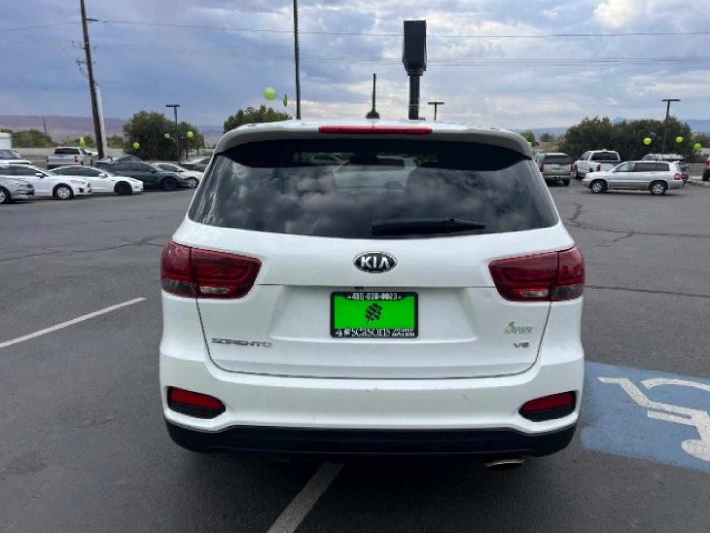 2019 Snow White Pearl /Stone Beige Kia Sorento 3.3L LX (5XYPGDA59KG) with an Lambda II 3.3L V-6 gasoline direct injection engine, AUTOMATIC transmission, located at 940 North Main Street, Cedar City, UT, 84720, (435) 628-0023, 37.692936, -113.061897 - We specialize in helping ALL people get the best financing available. No matter your credit score, good, bad or none we can get you an amazing rate. Had a bankruptcy, divorce, or repossessions? We give you the green light to get your credit back on the road. Low down and affordable payments that fit- Photo#5