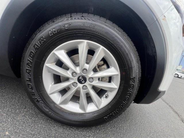 2019 Snow White Pearl /Stone Beige Kia Sorento 3.3L LX (5XYPGDA59KG) with an Lambda II 3.3L V-6 gasoline direct injection engine, AUTOMATIC transmission, located at 940 North Main Street, Cedar City, UT, 84720, (435) 628-0023, 37.692936, -113.061897 - This 2019 Kia Sorento LX is $11,000 in Cedar City. Mileage on the card is 118,379. Listed sales price includes $300 doc fee. 4 REASONS TO BUY FROM 4 SEASONS ~~CERTIFIED PREOWNED - This vehicle has gone through a 50 point inspection and road test. We fixed everything that was broken or worn out. O- Photo#9