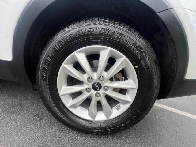 2019 Snow White Pearl /Stone Beige Kia Sorento 3.3L LX (5XYPGDA59KG) with an Lambda II 3.3L V-6 gasoline direct injection engine, AUTOMATIC transmission, located at 940 North Main Street, Cedar City, UT, 84720, (435) 628-0023, 37.692936, -113.061897 - This 2019 Kia Sorento LX is $11,000 in Cedar City. Mileage on the card is 118,379. Listed sales price includes $300 doc fee. 4 REASONS TO BUY FROM 4 SEASONS ~~CERTIFIED PREOWNED - This vehicle has gone through a 50 point inspection and road test. We fixed everything that was broken or worn out. O- Photo#11