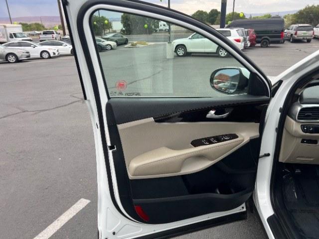 2019 Snow White Pearl /Stone Beige Kia Sorento 3.3L LX (5XYPGDA59KG) with an Lambda II 3.3L V-6 gasoline direct injection engine, AUTOMATIC transmission, located at 940 North Main Street, Cedar City, UT, 84720, (435) 628-0023, 37.692936, -113.061897 - This 2019 Kia Sorento LX is $11,000 in Cedar City. Mileage on the card is 118,379. Listed sales price includes $300 doc fee. 4 REASONS TO BUY FROM 4 SEASONS ~~CERTIFIED PREOWNED - This vehicle has gone through a 50 point inspection and road test. We fixed everything that was broken or worn out. O- Photo#12