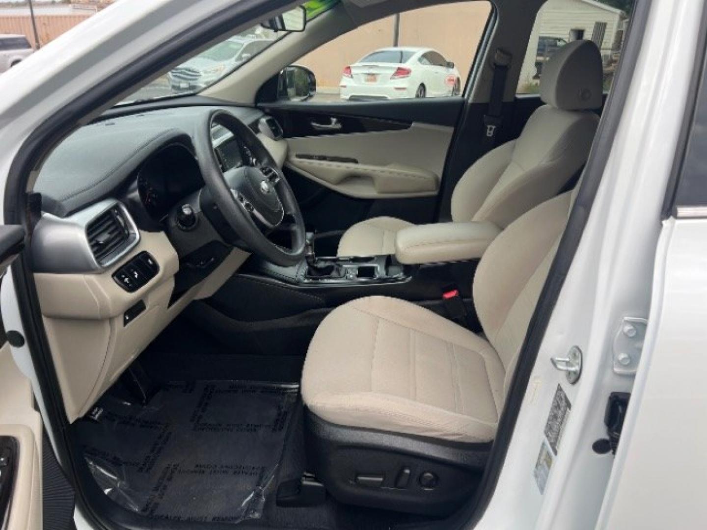 2019 Snow White Pearl /Stone Beige Kia Sorento 3.3L LX (5XYPGDA59KG) with an Lambda II 3.3L V-6 gasoline direct injection engine, AUTOMATIC transmission, located at 940 North Main Street, Cedar City, UT, 84720, (435) 628-0023, 37.692936, -113.061897 - We specialize in helping ALL people get the best financing available. No matter your credit score, good, bad or none we can get you an amazing rate. Had a bankruptcy, divorce, or repossessions? We give you the green light to get your credit back on the road. Low down and affordable payments that fit- Photo#14