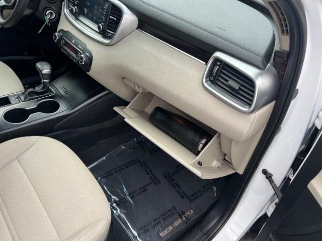 2019 Snow White Pearl /Stone Beige Kia Sorento 3.3L LX (5XYPGDA59KG) with an Lambda II 3.3L V-6 gasoline direct injection engine, AUTOMATIC transmission, located at 940 North Main Street, Cedar City, UT, 84720, (435) 628-0023, 37.692936, -113.061897 - This 2019 Kia Sorento LX is $11,000 in Cedar City. Mileage on the card is 118,379. Listed sales price includes $300 doc fee. 4 REASONS TO BUY FROM 4 SEASONS ~~CERTIFIED PREOWNED - This vehicle has gone through a 50 point inspection and road test. We fixed everything that was broken or worn out. O- Photo#29
