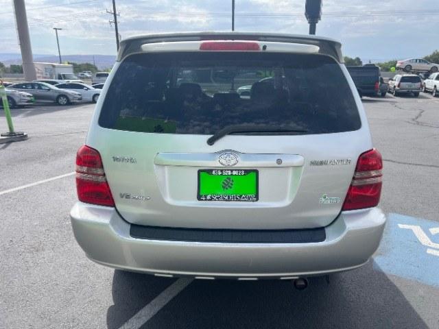 2002 Millennium Silver Metallic /Ivory Toyota Highlander V6 | Limited V6 (JTEHF21A520) with an 3L V-6 DOHC engine, Automatic transmission, located at 1865 East Red Hills Pkwy, St. George, 84770, (435) 628-0023, 37.120850, -113.543640 - We specialize in helping ALL people get the best financing available. No matter your credit score, good, bad or none we can get you an amazing rate. Had a bankruptcy, divorce, or repossessions? We give you the green light to get your credit back on the road. Low down and affordable payments that fit- Photo#5