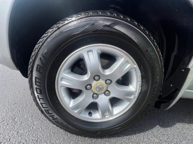 2002 Millennium Silver Metallic /Ivory Toyota Highlander V6 | Limited V6 (JTEHF21A520) with an 3L V-6 DOHC engine, Automatic transmission, located at 1865 East Red Hills Pkwy, St. George, 84770, (435) 628-0023, 37.120850, -113.543640 - We specialize in helping ALL people get the best financing available. No matter your credit score, good, bad or none we can get you an amazing rate. Had a bankruptcy, divorce, or repossessions? We give you the green light to get your credit back on the road. Low down and affordable payments that fit- Photo#11