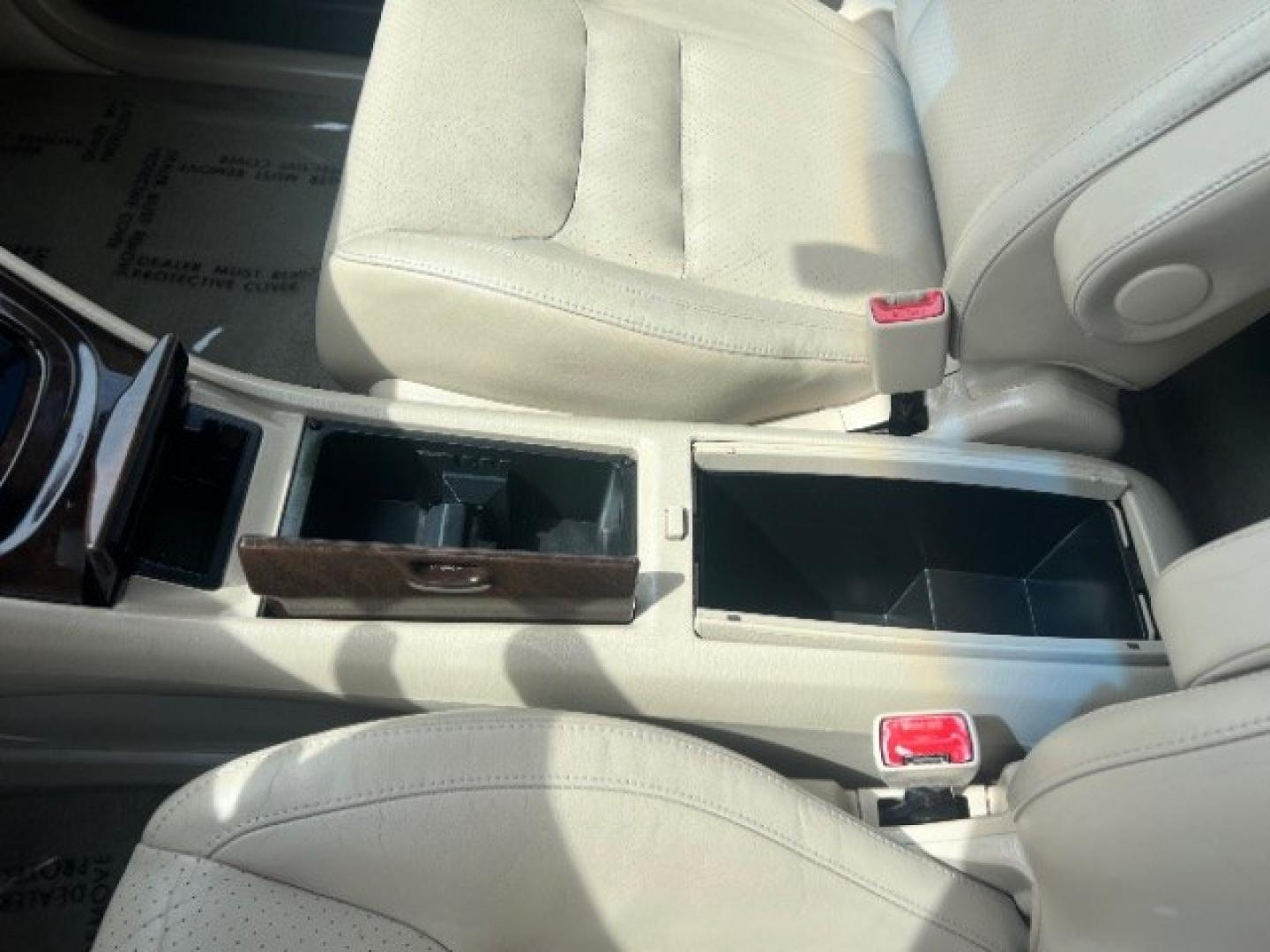 2002 Millennium Silver Metallic /Ivory Toyota Highlander V6 | Limited V6 (JTEHF21A520) with an 3L V-6 DOHC engine, Automatic transmission, located at 940 North Main Street, Cedar City, UT, 84720, (435) 628-0023, 37.692936, -113.061897 - We specialize in helping ALL people get the best financing available. No matter your credit score, good, bad or none we can get you an amazing rate. Had a bankruptcy, divorce, or repossessions? We give you the green light to get your credit back on the road. Low down and affordable payments that fit- Photo#18