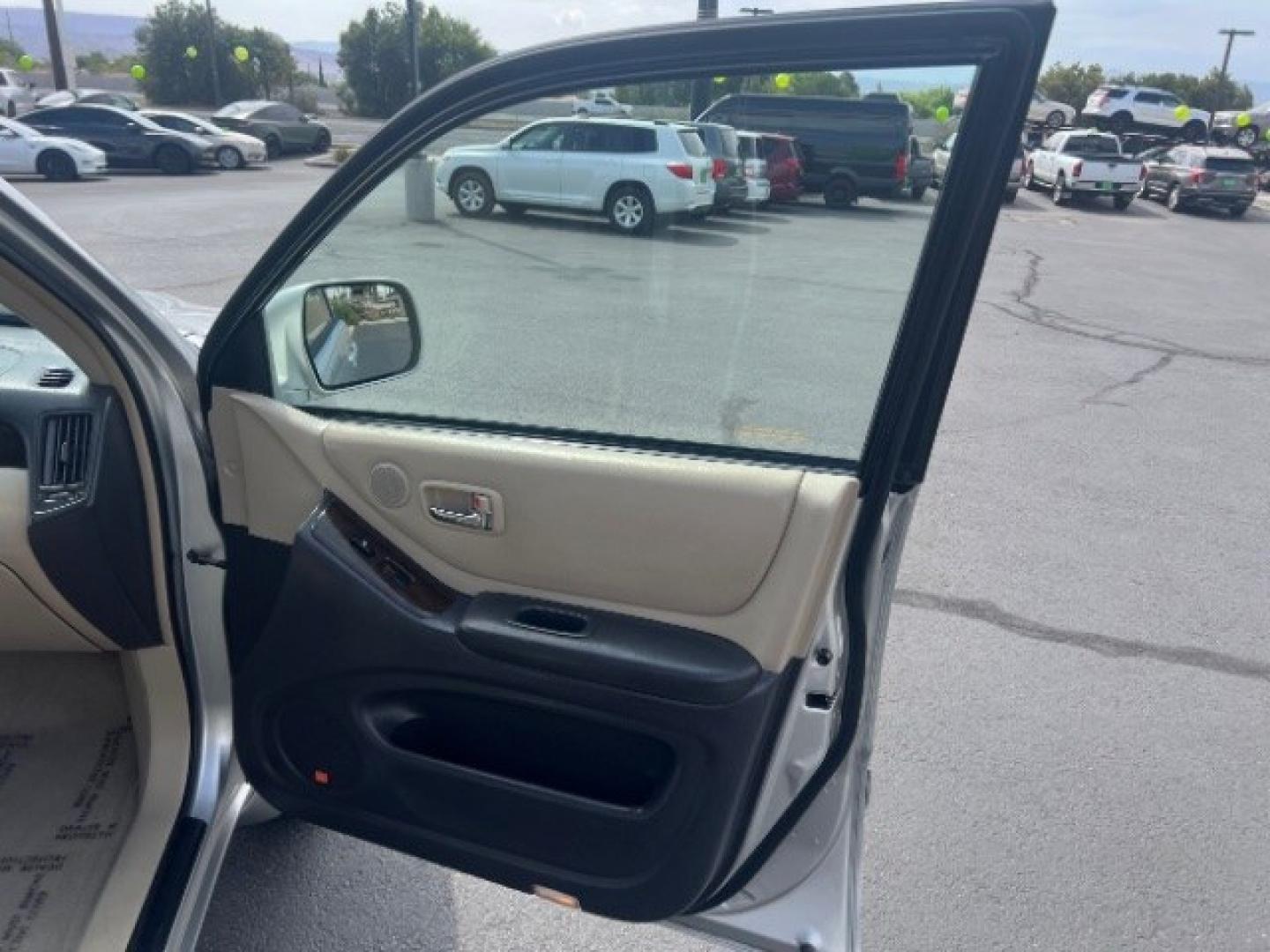 2002 Millennium Silver Metallic /Ivory Toyota Highlander V6 | Limited V6 (JTEHF21A520) with an 3L V-6 DOHC engine, Automatic transmission, located at 940 North Main Street, Cedar City, UT, 84720, (435) 628-0023, 37.692936, -113.061897 - We specialize in helping ALL people get the best financing available. No matter your credit score, good, bad or none we can get you an amazing rate. Had a bankruptcy, divorce, or repossessions? We give you the green light to get your credit back on the road. Low down and affordable payments that fit- Photo#25