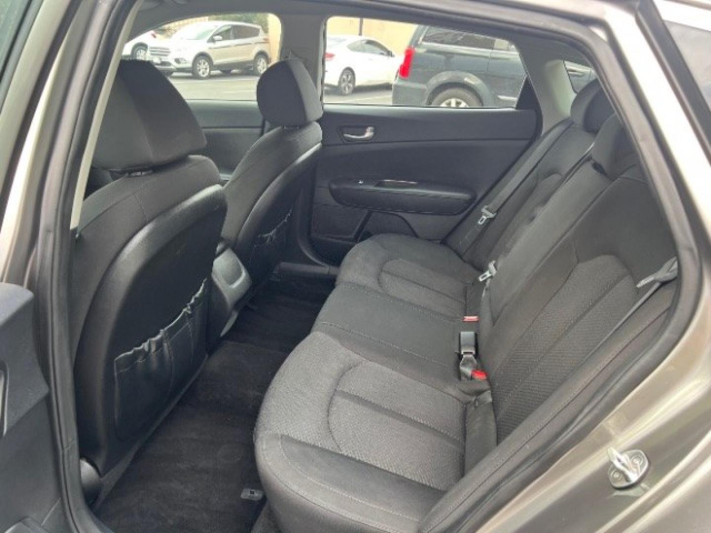 2018 Titanium Silver /Beige Kia Optima LX (5XXGT4L31JG) with an Theta II 2.4L I-4 gasoline direct injection engine, Automatic transmission, located at 1865 East Red Hills Pkwy, St. George, 84770, (435) 628-0023, 37.120850, -113.543640 - We specialize in helping ALL people get the best financing available. No matter your credit score, good, bad or none we can get you an amazing rate. Had a bankruptcy, divorce, or repossessions? We give you the green light to get your credit back on the road. Low down and affordable payments that fit- Photo#21