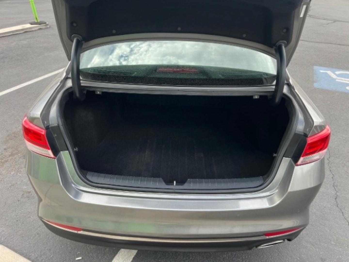 2018 Titanium Silver /Beige Kia Optima LX (5XXGT4L31JG) with an Theta II 2.4L I-4 gasoline direct injection engine, Automatic transmission, located at 1865 East Red Hills Pkwy, St. George, 84770, (435) 628-0023, 37.120850, -113.543640 - We specialize in helping ALL people get the best financing available. No matter your credit score, good, bad or none we can get you an amazing rate. Had a bankruptcy, divorce, or repossessions? We give you the green light to get your credit back on the road. Low down and affordable payments that fit- Photo#24