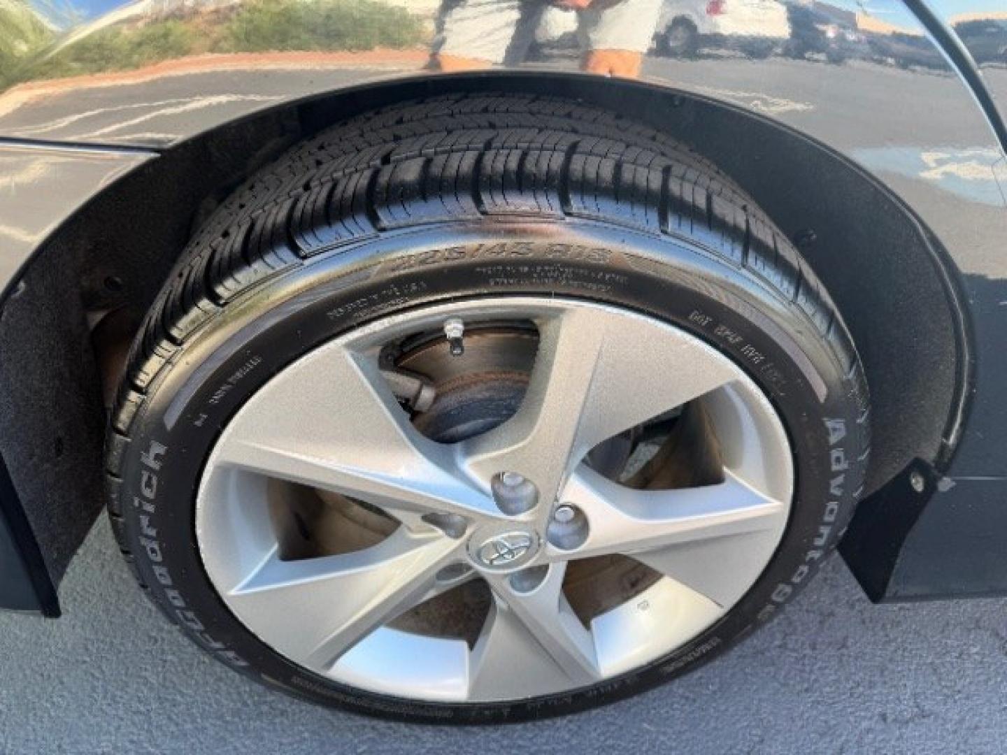 2014 Toyota Camry SE (4T1BF1FK5EU) with an 2.5L I-4 DOHC engine, located at 1865 East Red Hills Pkwy, St. George, 84770, (435) 628-0023, 37.120850, -113.543640 - We specialize in helping ALL people get the best financing available. No matter your credit score, good, bad or none we can get you an amazing rate. Had a bankruptcy, divorce, or repossessions? We give you the green light to get your credit back on the road. Low down and affordable payments that fit- Photo#9