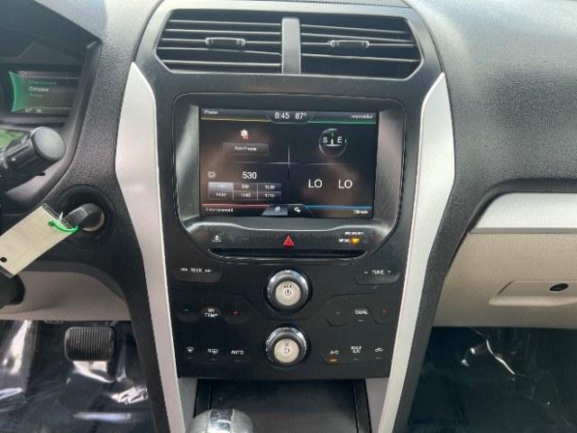 2015 Ingot Silver Metallic /Charcoal Black, leather Ford Explorer XLT FWD (1FM5K7D86FG) with an 3.5L V6 DOHC 24V engine, 6-Speed Automatic transmission, located at 1865 East Red Hills Pkwy, St. George, 84770, (435) 628-0023, 37.120850, -113.543640 - Versatile Southern Utah travel starts with this 2015 Ford Explorer XLT FWD. Its 3.5L V6, 6-speed automatic, and front-wheel drive make it a smart fit for school runs, family trips, and road adventures. With 132,787 miles, this Explorer is ready for its next adventure. The XLT adds charcoal black le- Photo#17