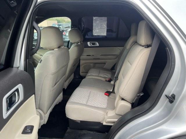 2015 Ingot Silver Metallic /Charcoal Black, leather Ford Explorer XLT FWD (1FM5K7D86FG) with an 3.5L V6 DOHC 24V engine, 6-Speed Automatic transmission, located at 1865 East Red Hills Pkwy, St. George, 84770, (435) 628-0023, 37.120850, -113.543640 - Versatile Southern Utah travel starts with this 2015 Ford Explorer XLT FWD. Its 3.5L V6, 6-speed automatic, and front-wheel drive make it a smart fit for school runs, family trips, and road adventures. With 132,787 miles, this Explorer is ready for its next adventure. The XLT adds charcoal black le- Photo#21