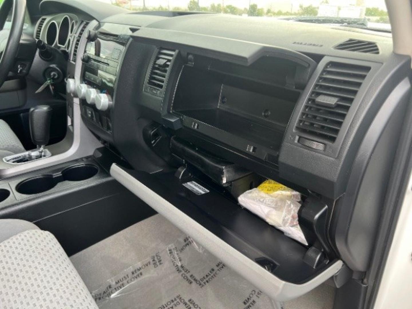 2011 Super White /Graphite Toyota Tundra 5.7l v8 SR5 (5TFDW5F18BX) with an I-FORCE 5.7L V-8 DOHC engine, Automatic transmission, located at 1865 East Red Hills Pkwy, St. George, 84770, (435) 628-0023, 37.120850, -113.543640 - We specialize in helping ALL people get the best financing available. No matter your credit score, good, bad or none we can get you an amazing rate. Had a bankruptcy, divorce, or repossessions? We give you the green light to get your credit back on the road. Low down and affordable payments that fit- Photo#29