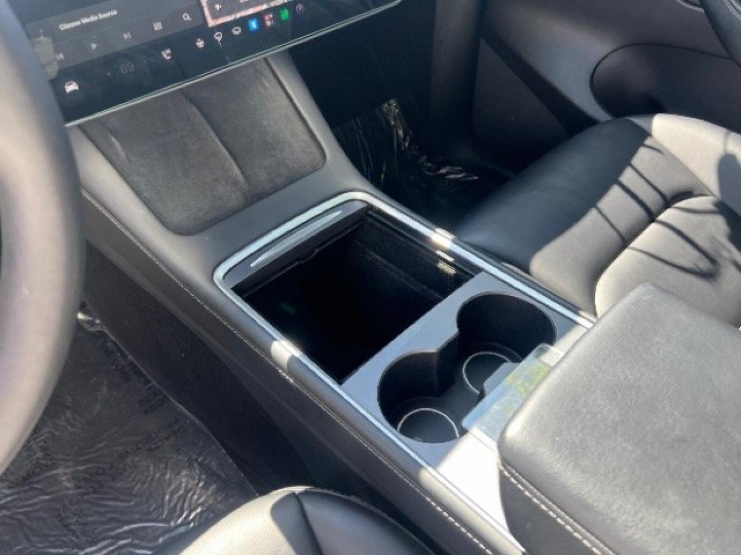 2021 Pearl White Multi-Coat /Black Tesla Model Y Long Range Dual Motor All-Wheel Drive (5YJYGDEE6MF) with an ELECTRIC engine, Electric transmission, located at 1865 East Red Hills Pkwy, St. George, 84770, (435) 628-0023, 37.120850, -113.543640 - Full Self Driving paid for! ($10k add on) Tesla Model Y All Wheel Drive HW3 and 5 Seats, Great tires, Power frunk, small scratch on rear bumper Interior is in great condition. Dont let the miles scare you this Tesla has been thoroughly inspected and has plenty of life. Every Tesla we sell has had- Photo#18