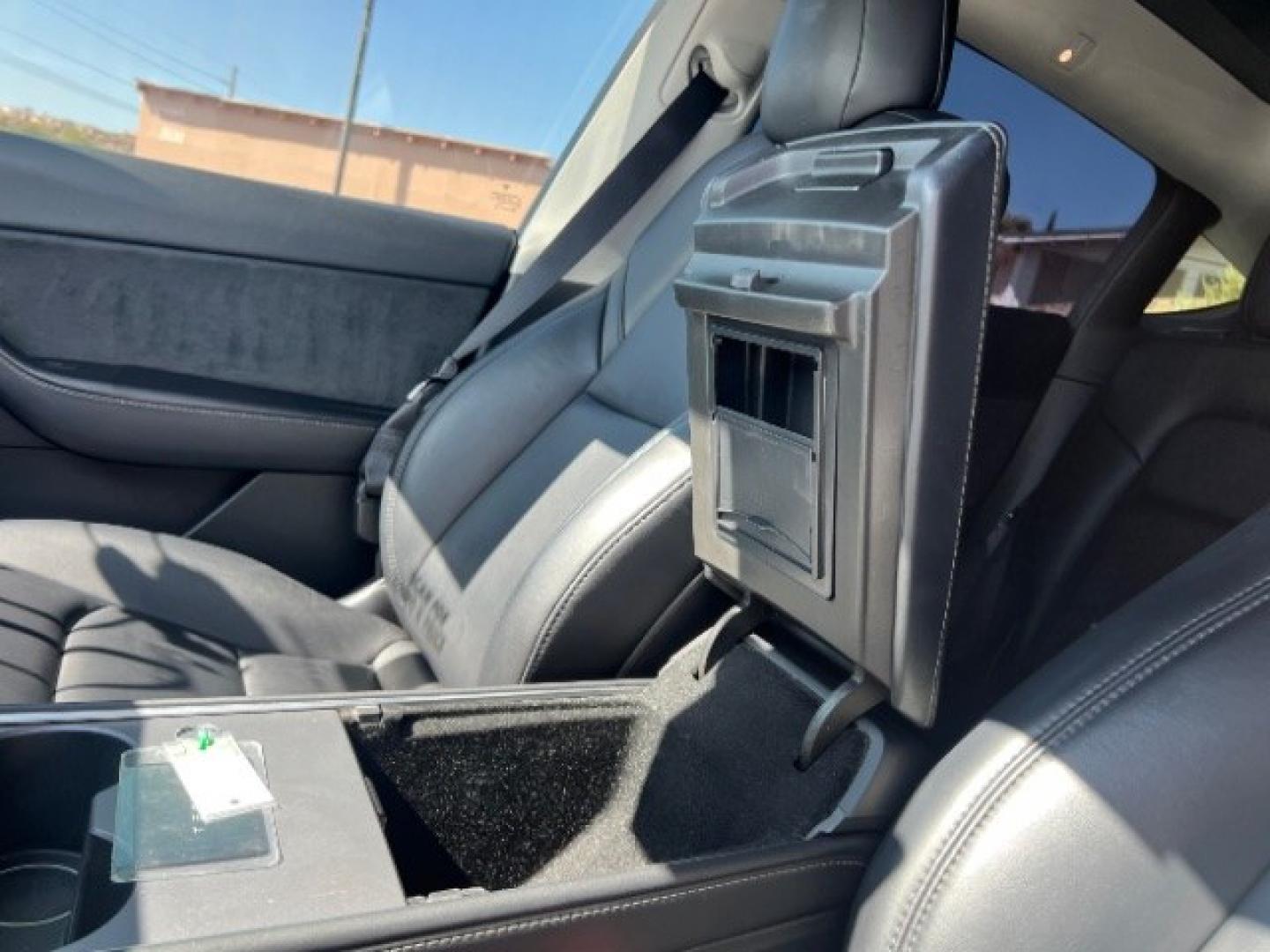 2021 Pearl White Multi-Coat /Black Tesla Model Y Long Range Dual Motor All-Wheel Drive (5YJYGDEE6MF) with an ELECTRIC engine, Electric transmission, located at 1865 East Red Hills Pkwy, St. George, 84770, (435) 628-0023, 37.120850, -113.543640 - Full Self Driving paid for! ($10k add on) Tesla Model Y All Wheel Drive HW3 and 5 Seats, Great tires, Power frunk, small scratch on rear bumper Interior is in great condition. Dont let the miles scare you this Tesla has been thoroughly inspected and has plenty of life. Every Tesla we sell has had- Photo#19