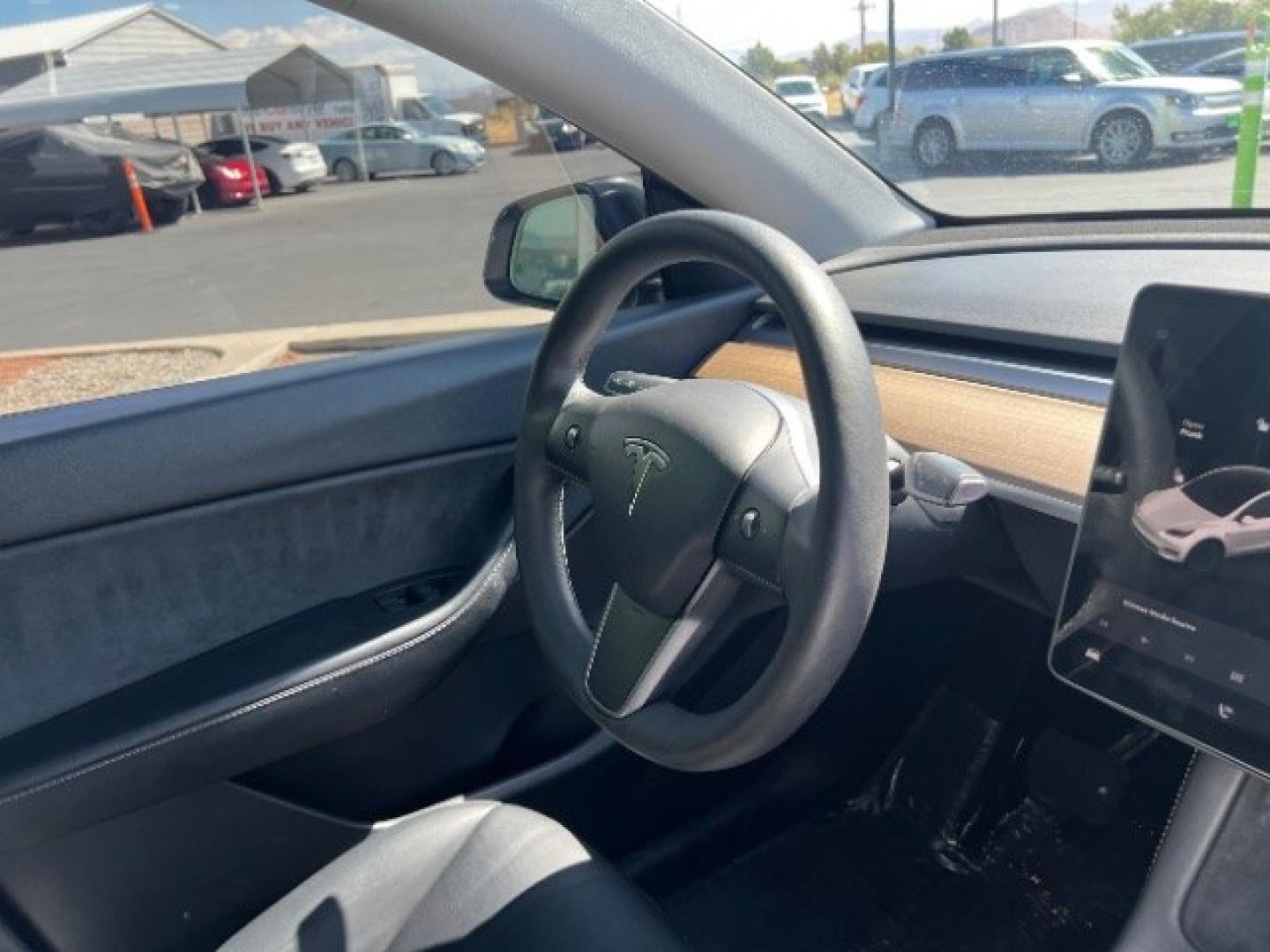2021 Pearl White Multi-Coat /Black Tesla Model Y Long Range Dual Motor All-Wheel Drive (5YJYGDEE6MF) with an ELECTRIC engine, Electric transmission, located at 1865 East Red Hills Pkwy, St. George, 84770, (435) 628-0023, 37.120850, -113.543640 - Full Self Driving paid for! ($10k add on) Tesla Model Y All Wheel Drive HW3 and 5 Seats, Great tires, Power frunk, small scratch on rear bumper Interior is in great condition. Dont let the miles scare you this Tesla has been thoroughly inspected and has plenty of life. Every Tesla we sell has had- Photo#29