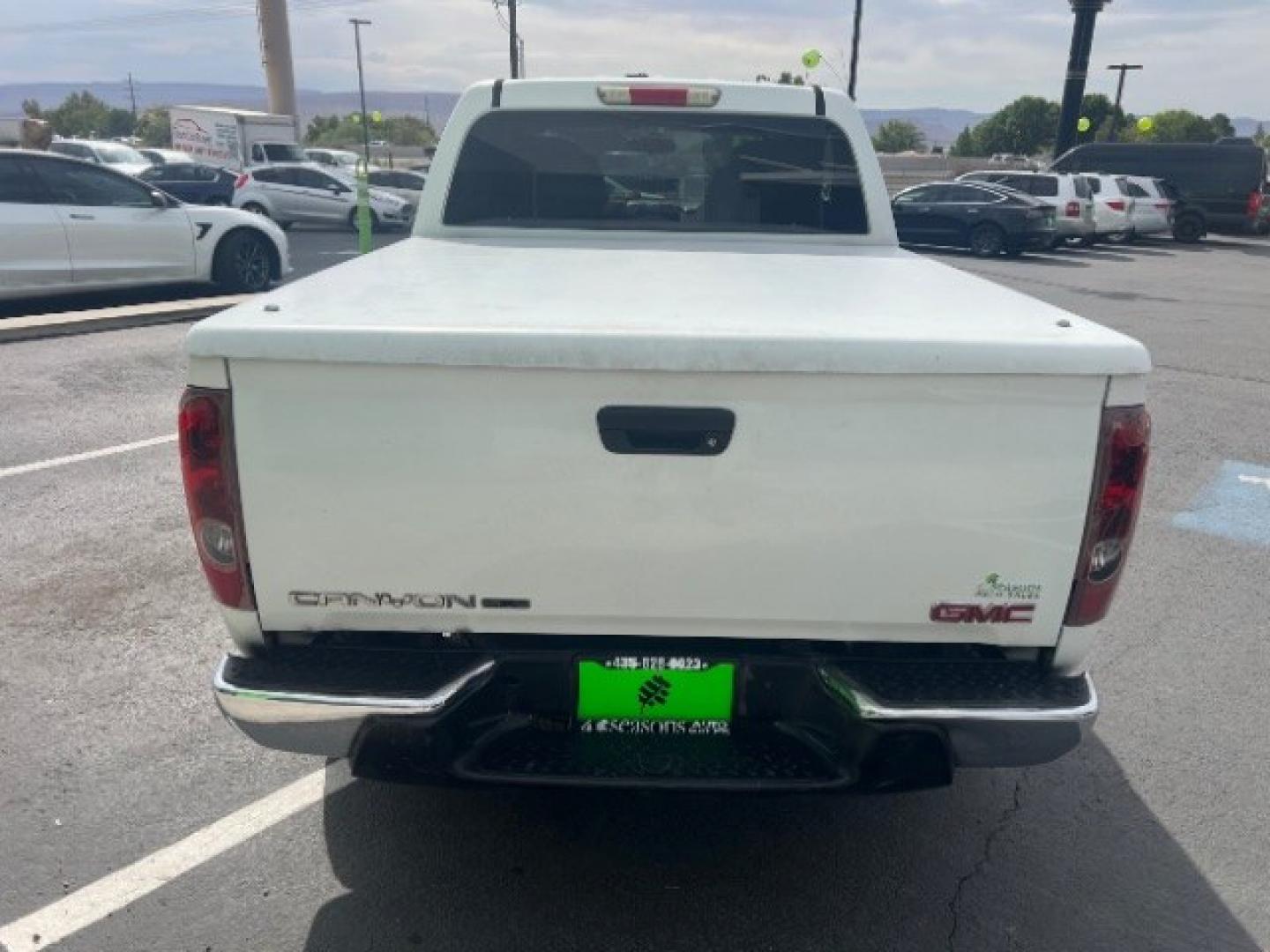 2005 Summit White /Pewter GMC Canyon SLE (1GTDS136258) with an Vortec 3.5L I-5 DOHC engine, Automatic transmission, located at 940 North Main Street, Cedar City, UT, 84720, (435) 628-0023, 37.692936, -113.061897 - Versatile Southern Utah travel starts with this 2005 GMC Canyon SLE Crew Cab. Its 3.5L five-cylinder, automatic transmission, and rear-wheel drive make it a smart fit for commuting, light hauling, and weekend projects. With 159,085 miles, this Canyon is ready for its next adventure. The SLE adds cr- Photo#5