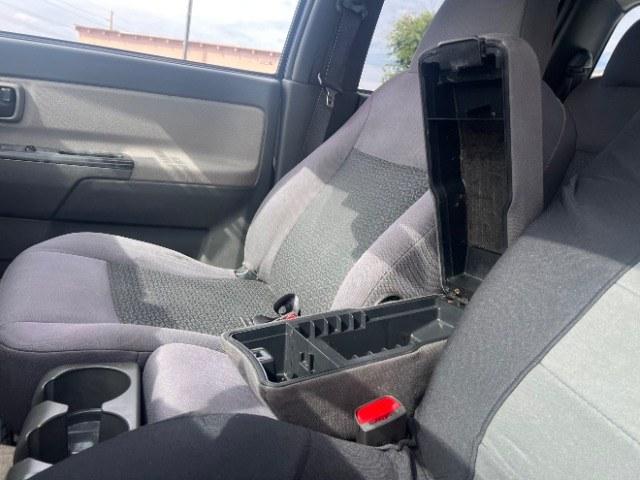 2005 Summit White /Pewter GMC Canyon SLE (1GTDS136258) with an Vortec 3.5L I-5 DOHC engine, Automatic transmission, located at 1865 East Red Hills Pkwy, St. George, 84770, (435) 628-0023, 37.120850, -113.543640 - We specialize in helping ALL people get the best financing available. No matter your credit score, good, bad or none we can get you an amazing rate. Had a bankruptcy, divorce, or repossessions? We give you the green light to get your credit back on the road. Low down and affordable payments that fit- Photo#18
