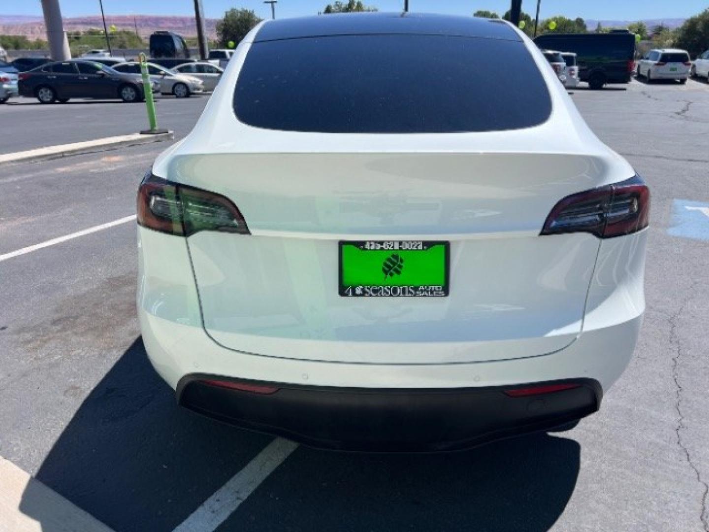 2020 Pearl White Multi-Coat /Black Tesla Model Y Long Range Dual Motor All-Wheel Drive (5YJYGDEE3LF) with an ELECTRIC engine, Electric transmission, located at 1865 East Red Hills Pkwy, St. George, 84770, (435) 628-0023, 37.120850, -113.543640 - Tesla Model Y All Wheel Drive HW3 and 5 Seats, Great tires. Every Tesla we sell has had cabin air filter replaced, radiator cleaned, fluids topped AND comes with a mobile charging kit! Battery is healthy and gets 267 on full Charge. Recurrent Range Score: Good 89% Clean title, 2 owners No accid- Photo#7